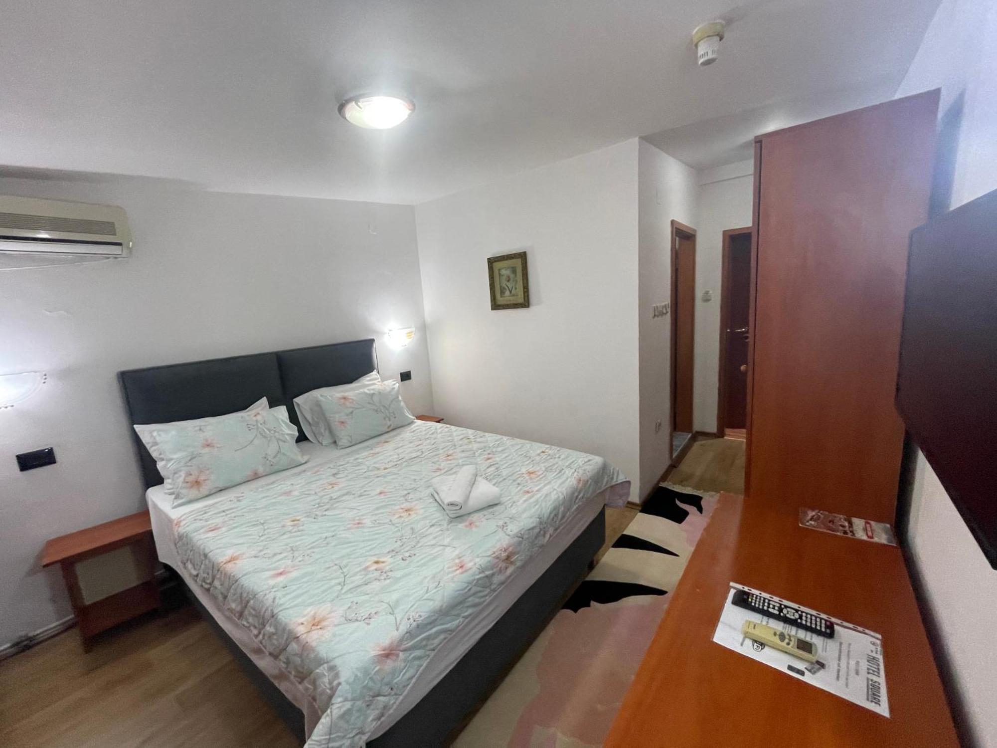 Hotel Square Skopje Extérieur photo