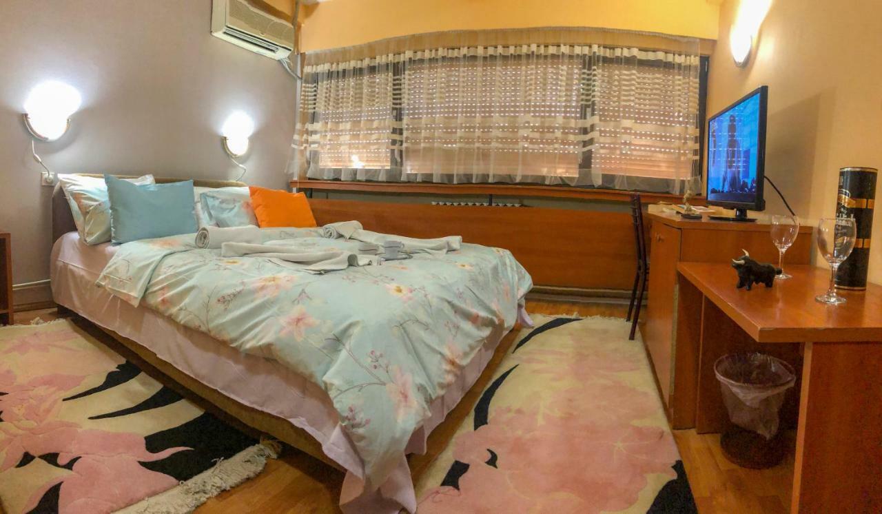 Hotel Square Skopje Extérieur photo
