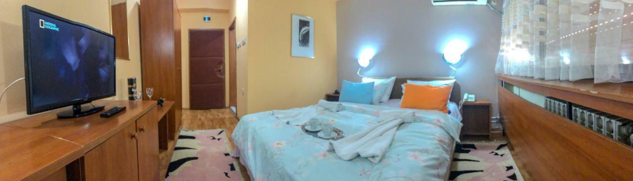 Hotel Square Skopje Extérieur photo