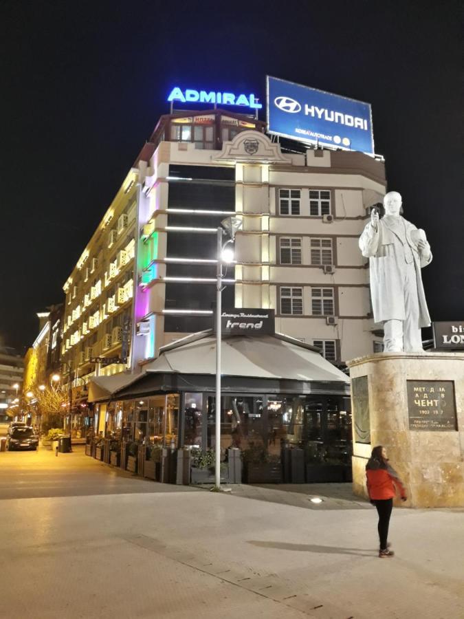 Hotel Square Skopje Extérieur photo